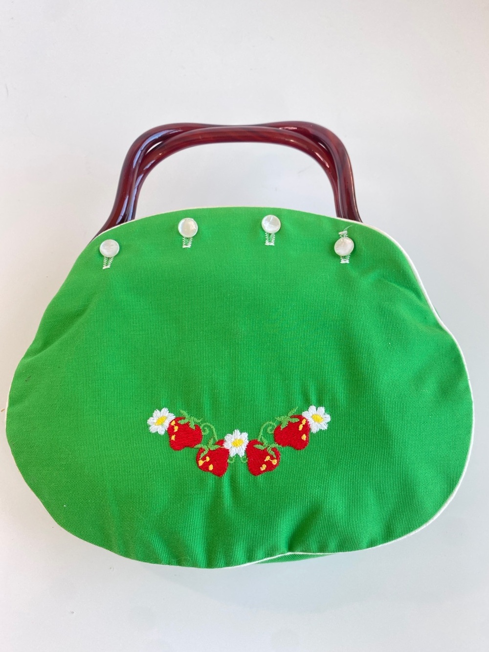 Vintage de’Lanthe Strawberry Embroidered Lucite Handle Bermuda Bag Purse 1970s